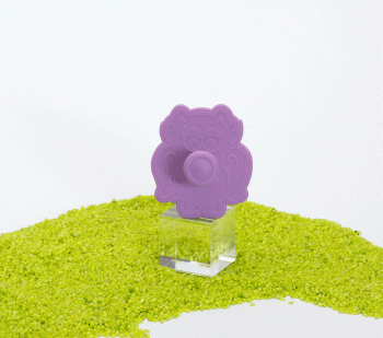 Ausstecher aus Kunststoff zum Prägen Eule lila 5,5cm