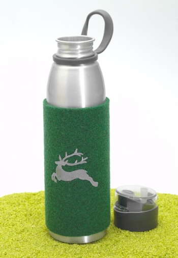 Trinkflasche Sportflasche mit Filzhülle Hirsch im Sprung in tanne 650 ml