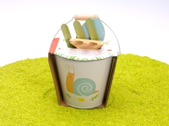 Kinder Eimer mit Gartenwerkzeug Schnecke