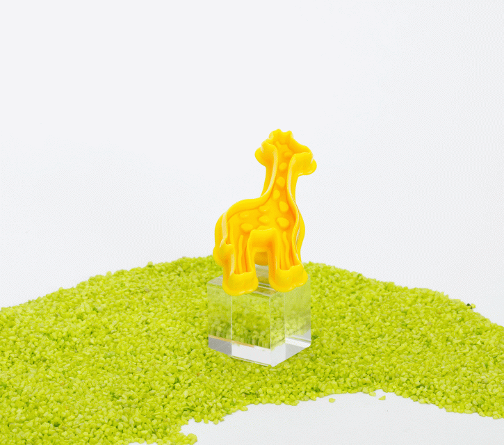 Ausstecher aus Kunststoff zum Prägen Giraffe gelb 6cm