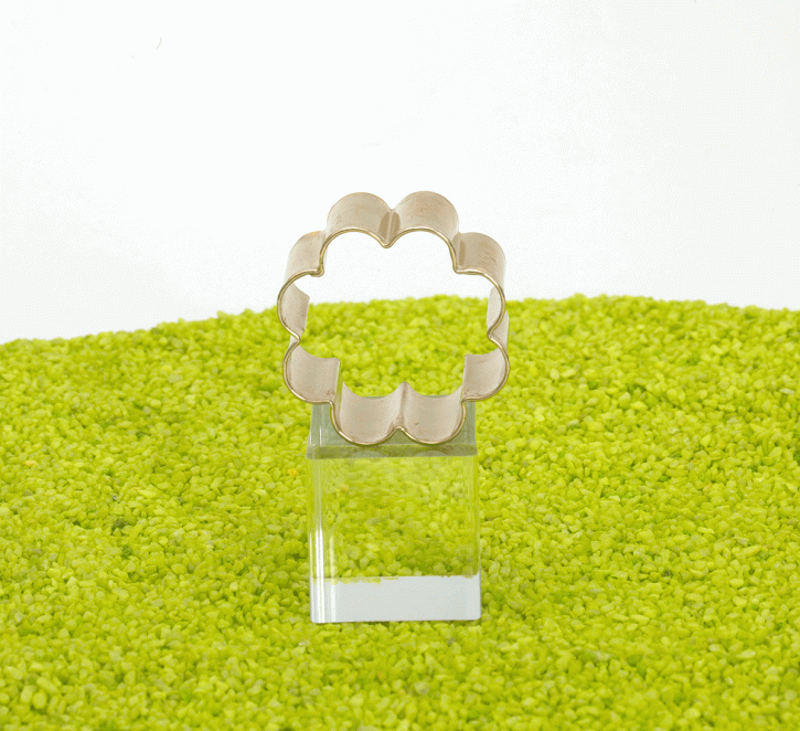 Ausstecher vergoldet Blume / Rosette 4cm